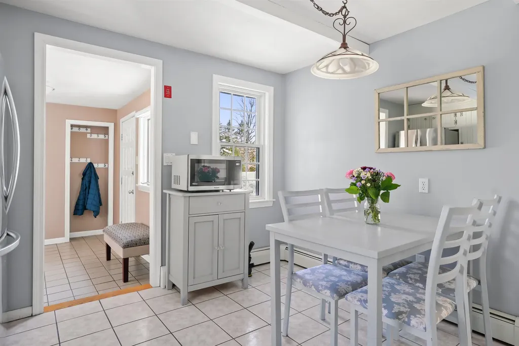 29 Depot Road Stratham NH 03885