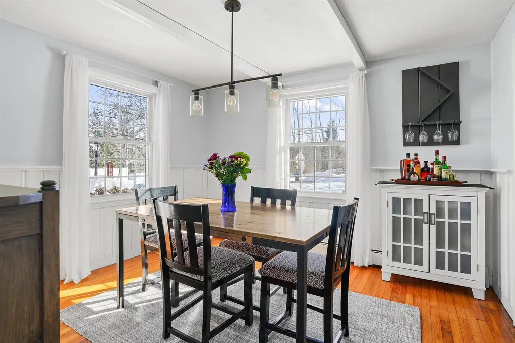 29 Depot Road Stratham NH 03885