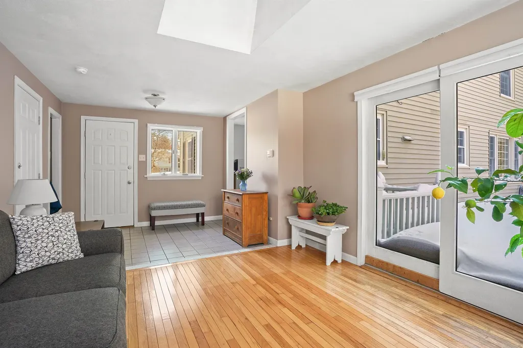 29 Depot Road Stratham NH 03885