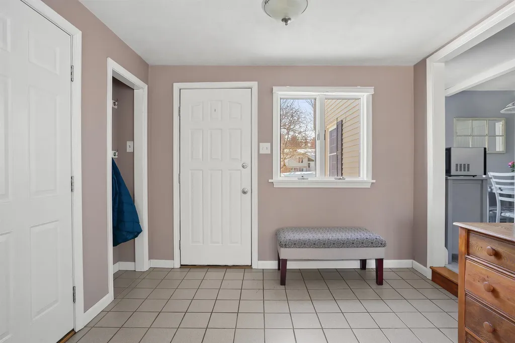 29 Depot Road Stratham NH 03885