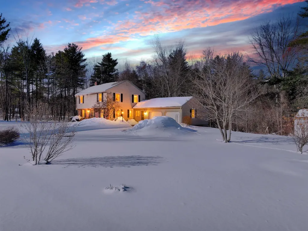 29 Depot Road Stratham NH 03885