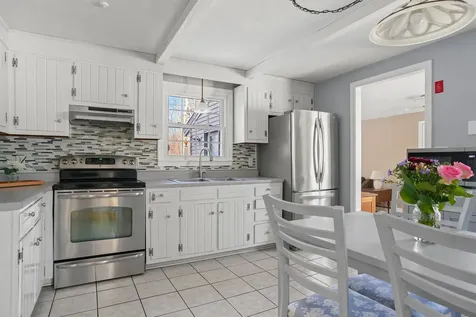29 Depot Road Stratham NH 03885