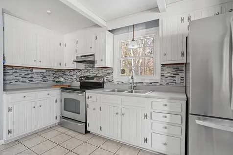 29 Depot Road Stratham NH 03885
