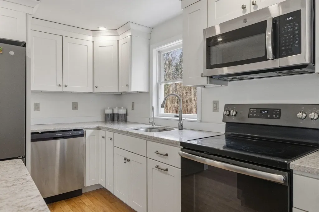 397 Lang Road Portsmouth NH 03801