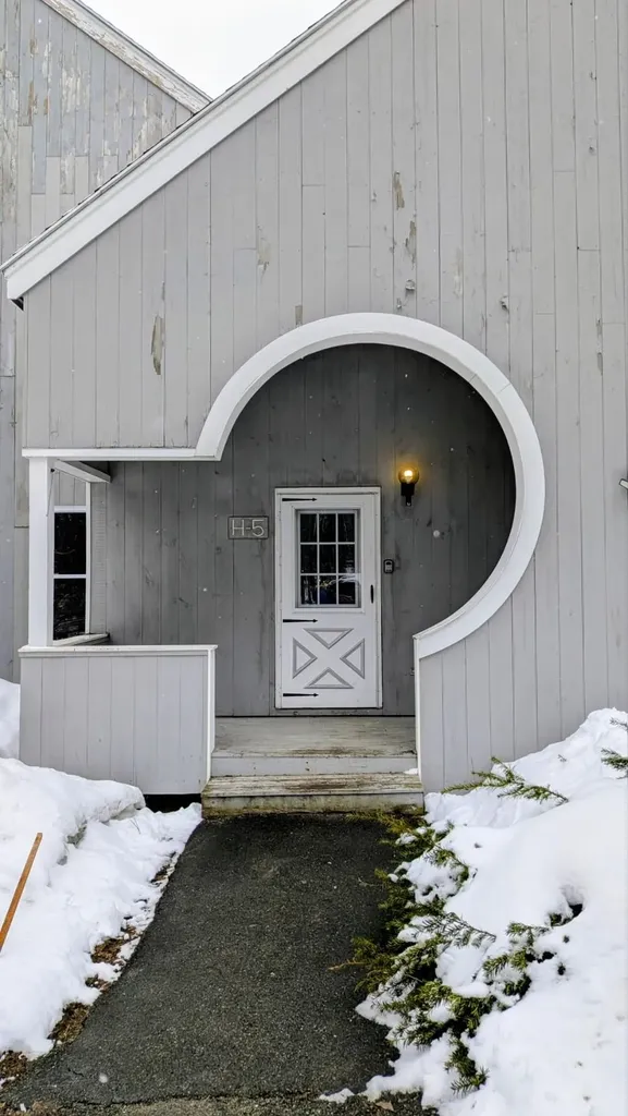 55 Tenney Mountain Road Plymouth NH 03264