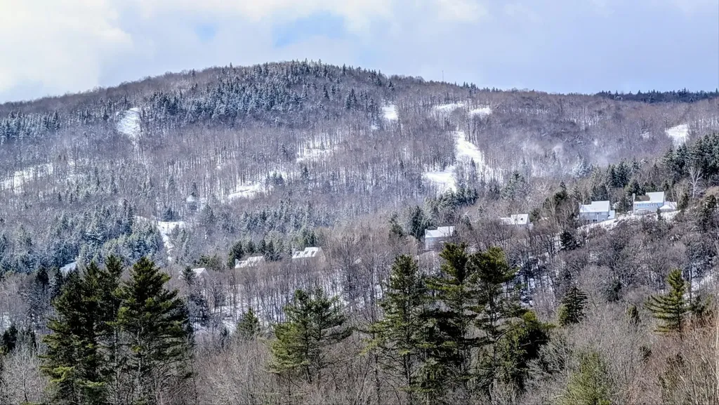 55 Tenney Mountain Road Plymouth NH 03264