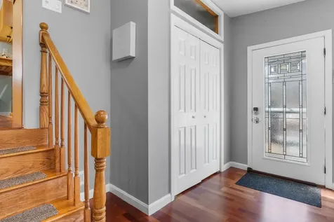 4 Lee Ann Street Nashua NH 03062
