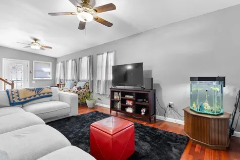 4 Lee Ann Street Nashua NH 03062