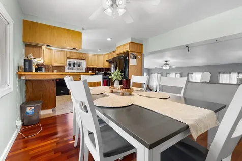 4 Lee Ann Street Nashua NH 03062