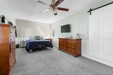 4 Lee Ann Street Nashua NH 03062
