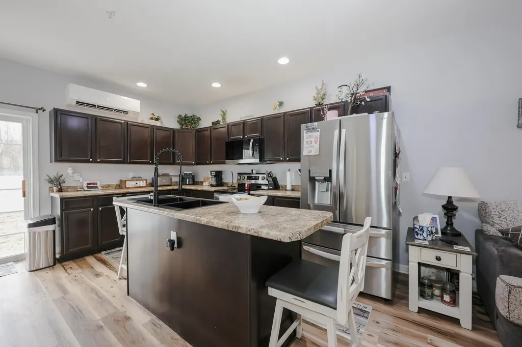 91 Trinity Circle Rochester NH 03839