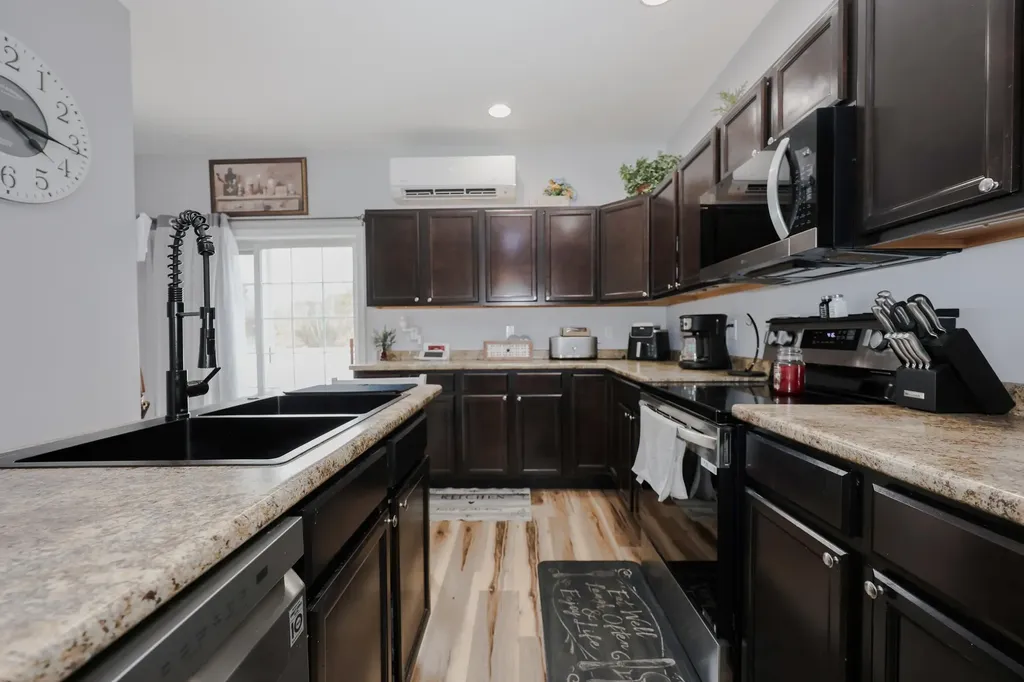 91 Trinity Circle Rochester NH 03839