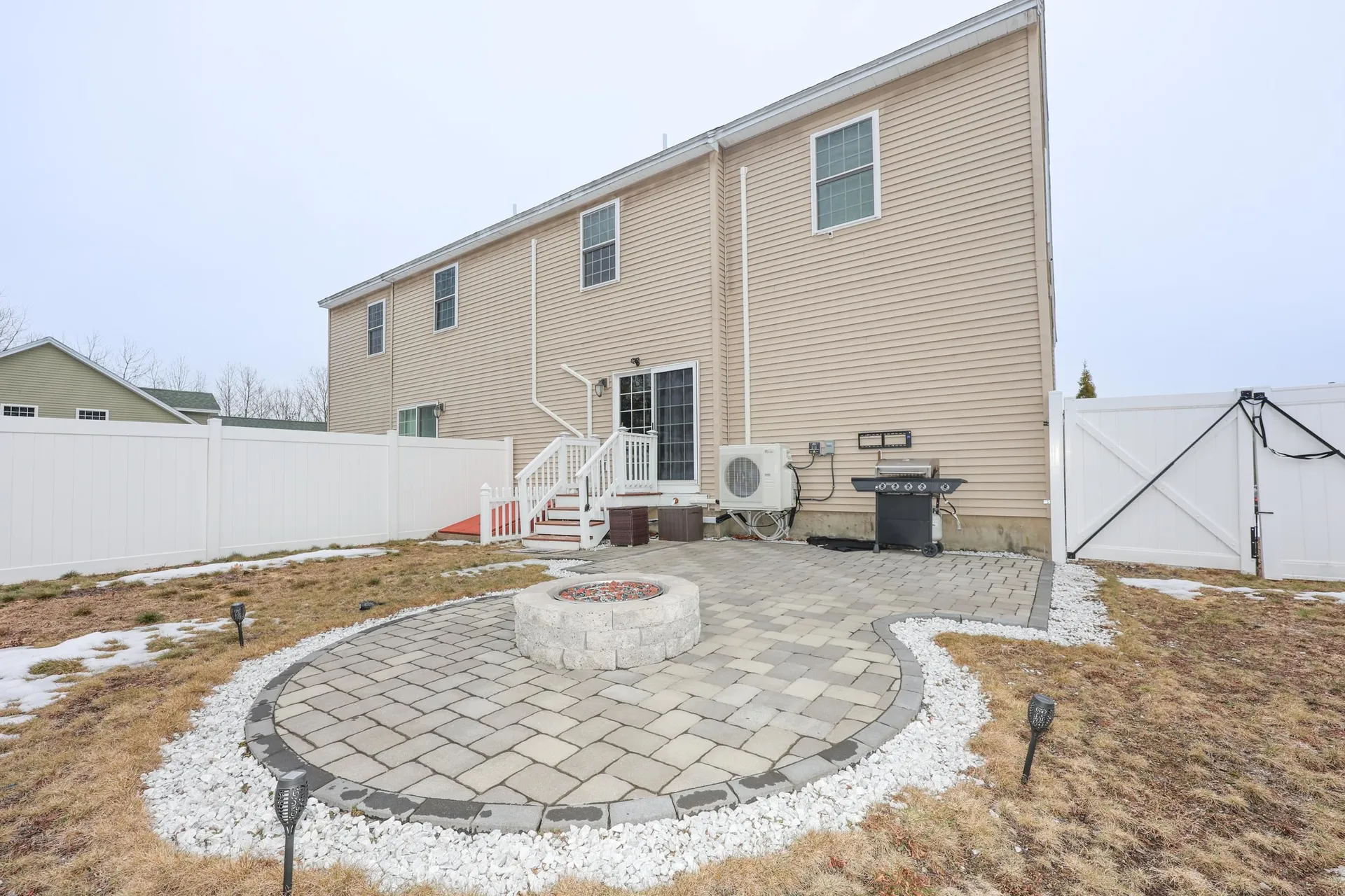 91 Trinity Circle Rochester NH 03839