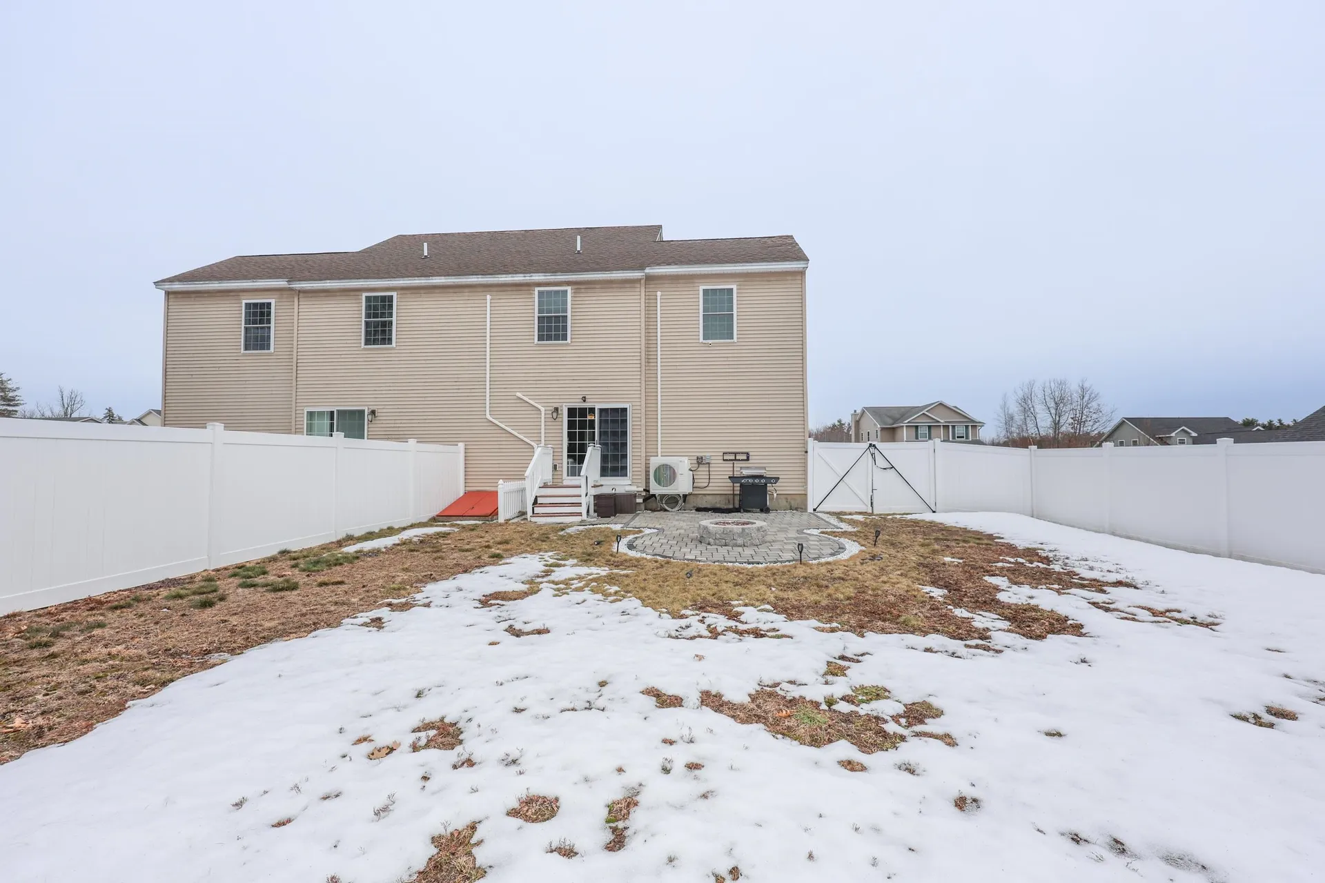 91 Trinity Circle Rochester NH 03839