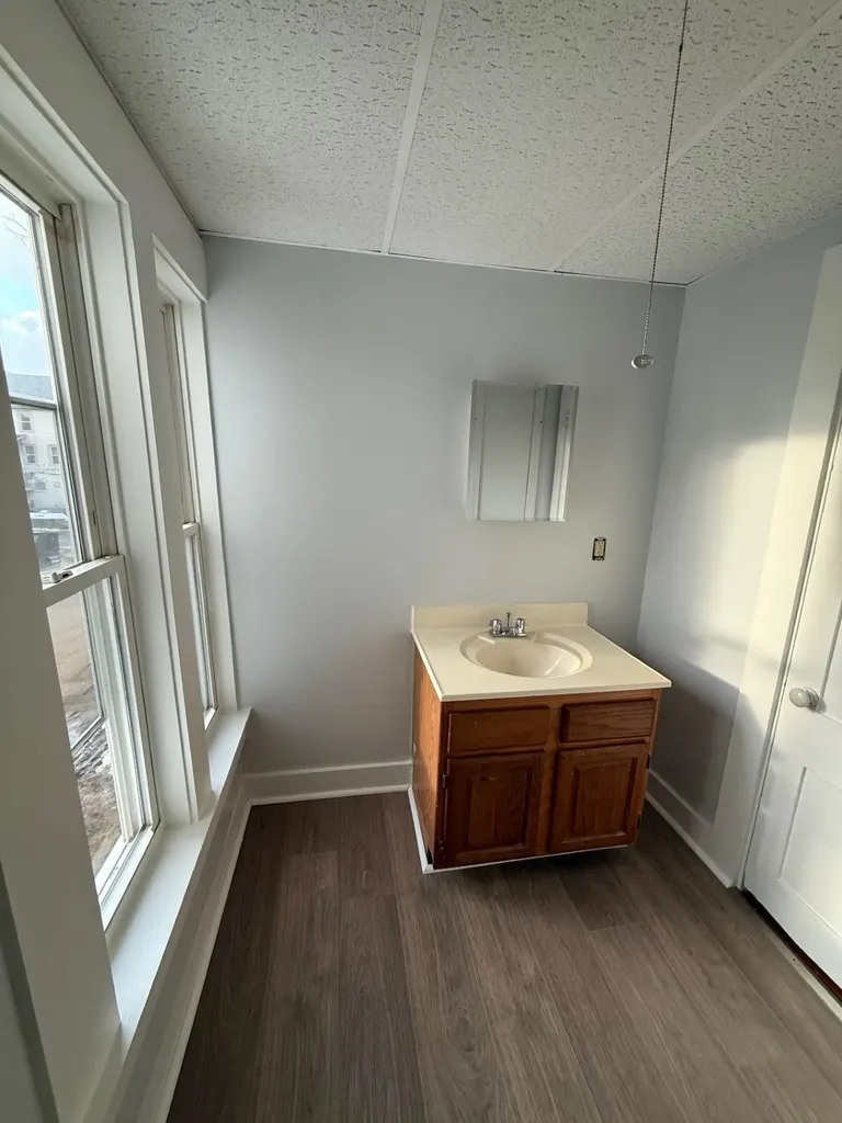 9 Park Street Pittsfield NH 03263