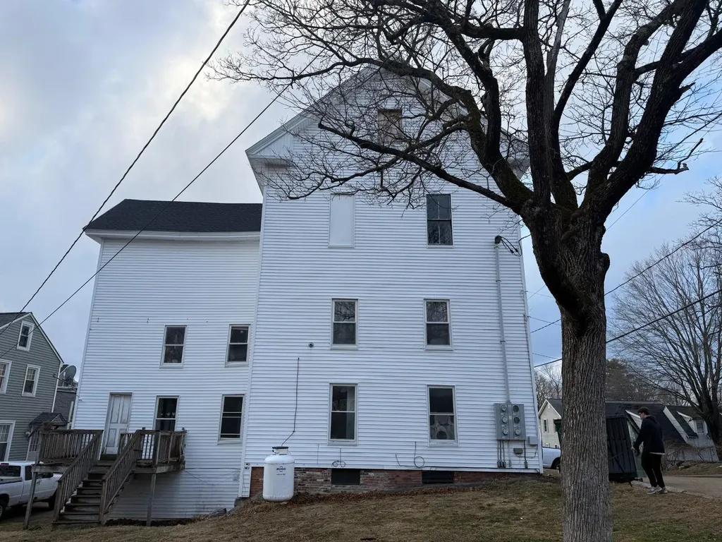 9 Park Street Pittsfield NH 03263