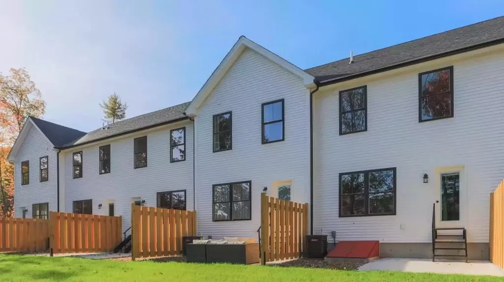 34 Ponemah Hill Road Milford NH 03055