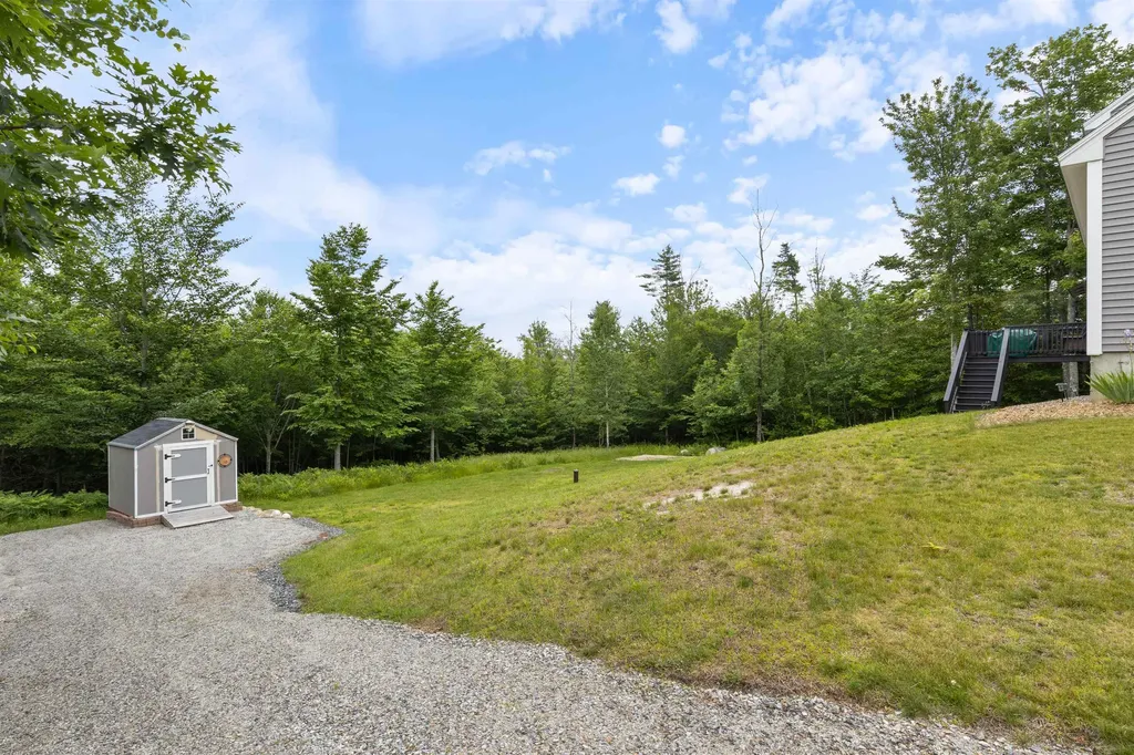 107 Richards Way Farmington NH 03835