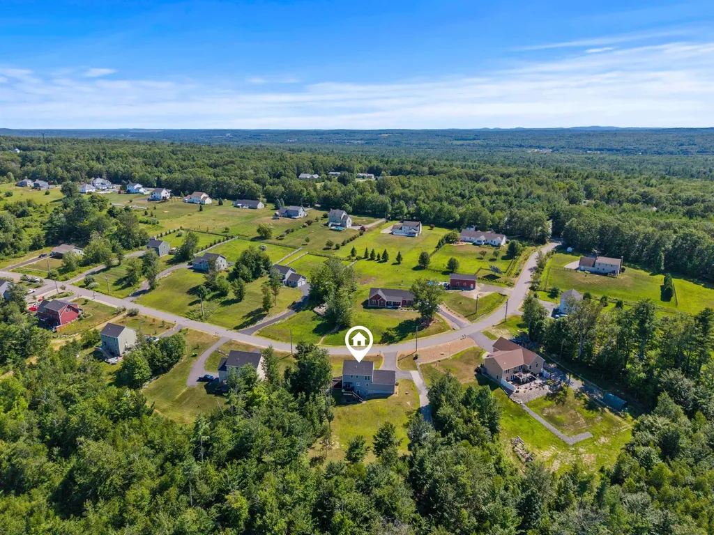 107 Richards Way Farmington NH 03835