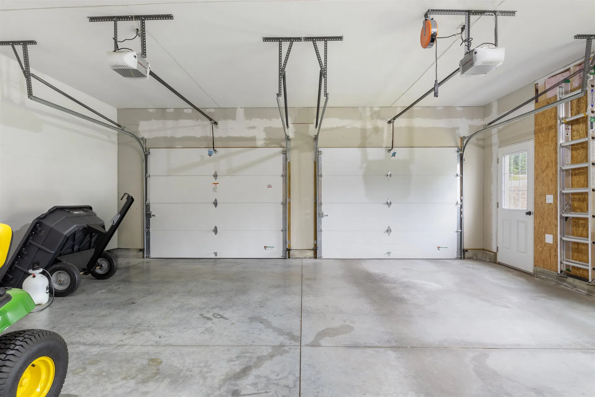 107 Richards Way Farmington NH 03835