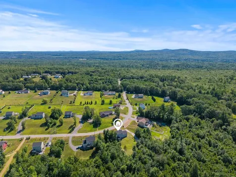 107 Richards Way Farmington NH 03835