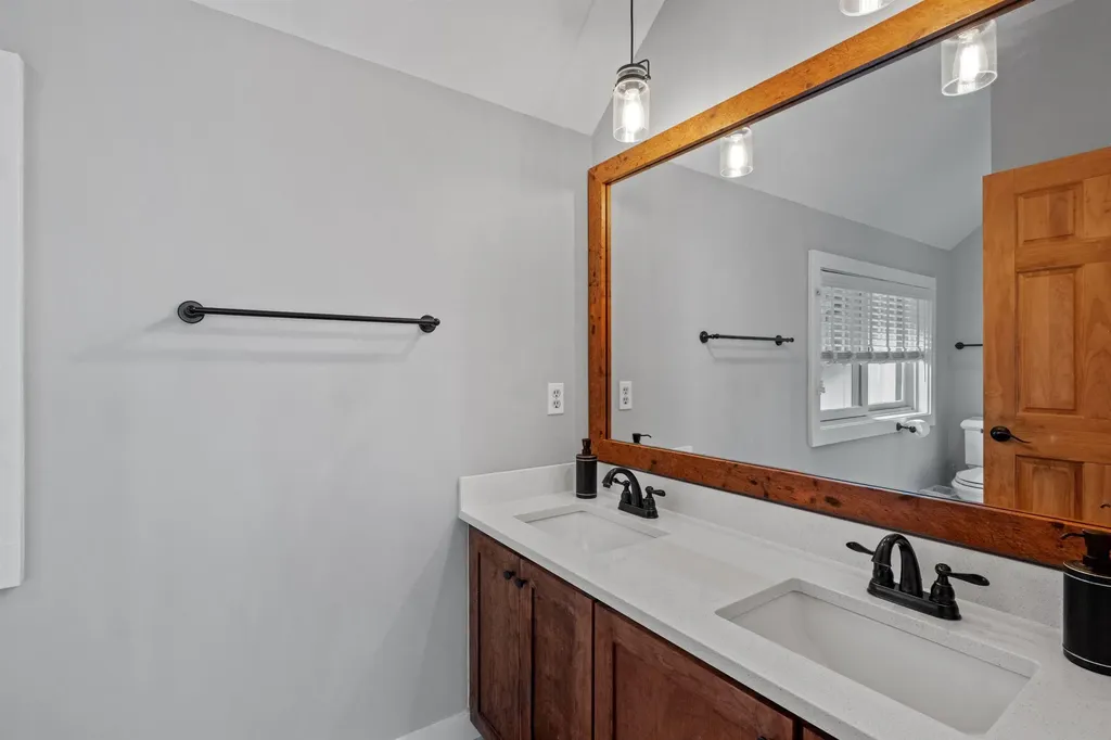 132B Coolidge Falls Road Lincoln NH 03251