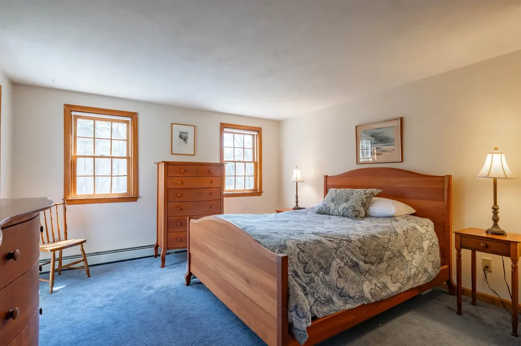 28 Peaslee Court Hampstead NH 03841