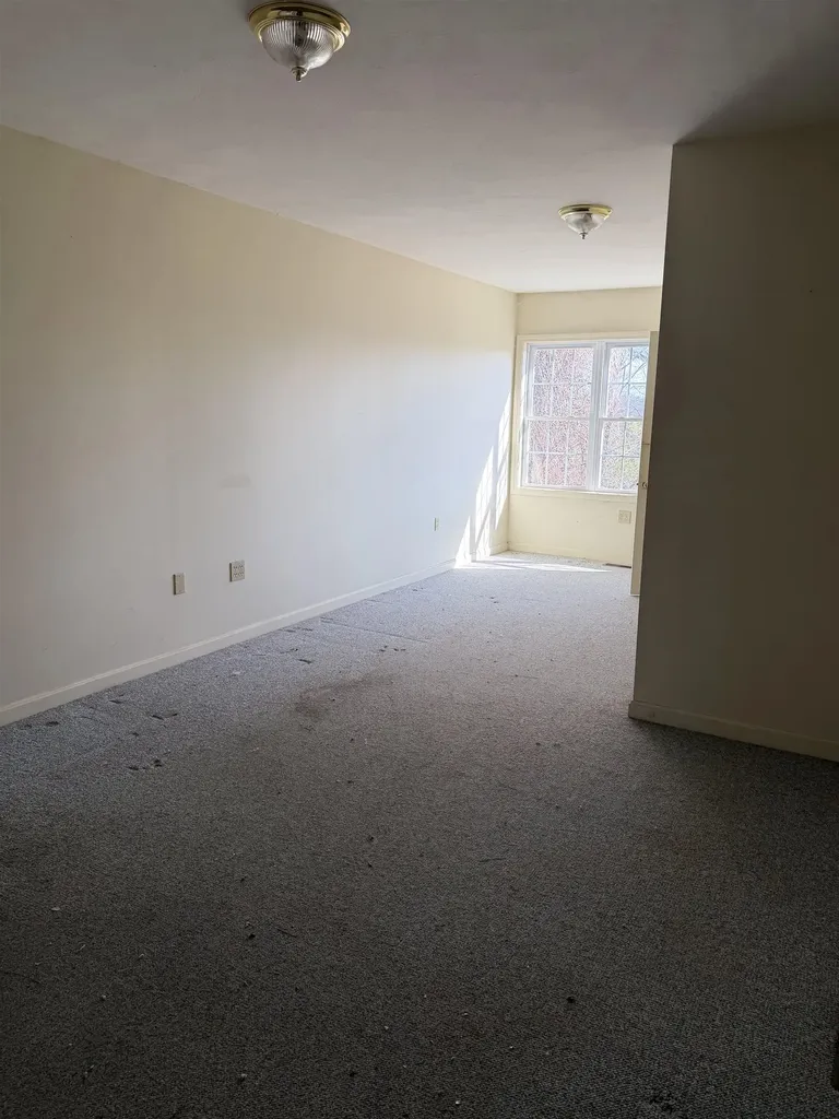 127 Daniel Webster Highway Merrimack NH 03054