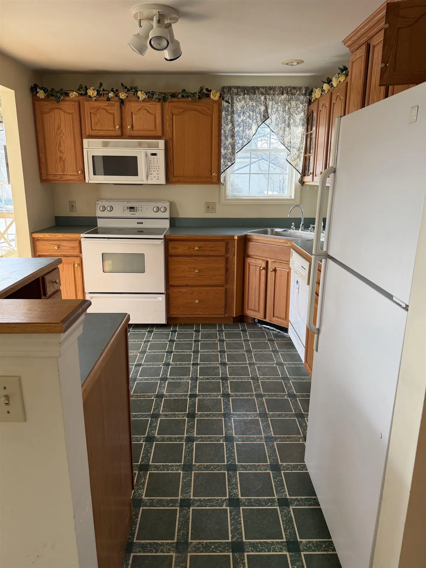 127 Daniel Webster Highway Merrimack NH 03054