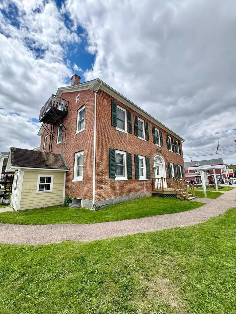 71 South Main Street Cambridge VT 05444