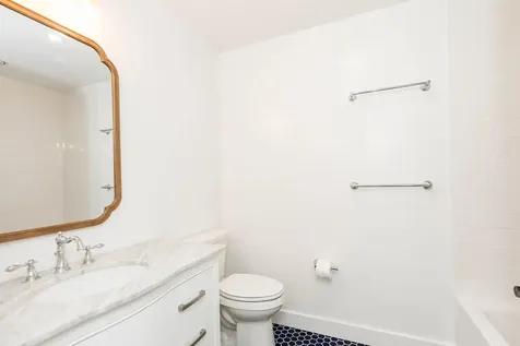 539 Portsmouth Avenue Greenland NH 03840