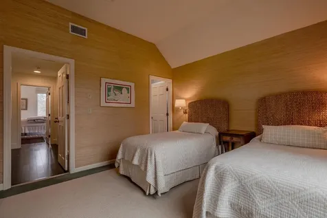 227 Kestrel Court Manchester VT 05254