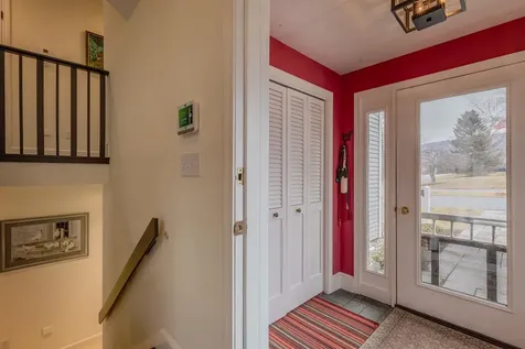 227 Kestrel Court Manchester VT 05254