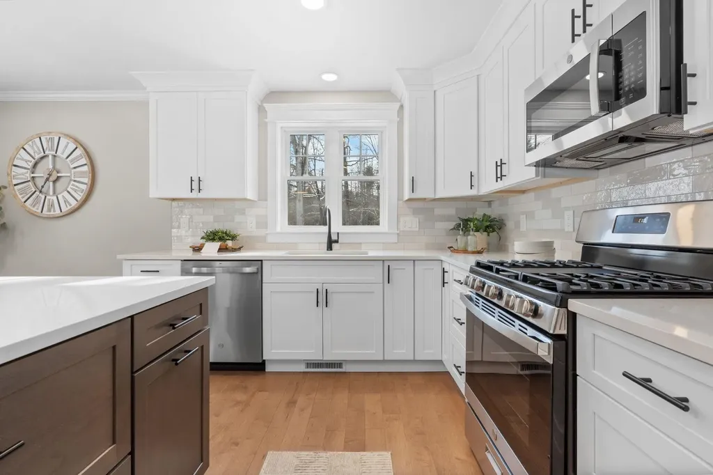 23 Porcupine Way Barrington NH 03825