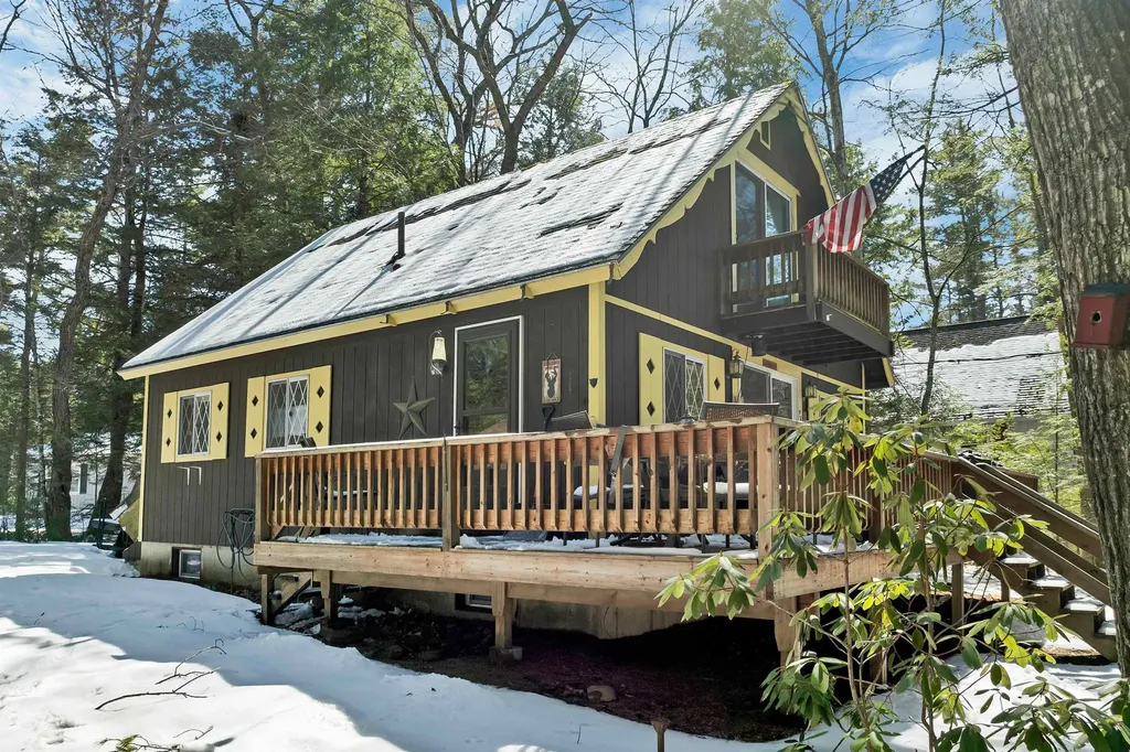 26 Lilac Lane Moultonborough NH 03254