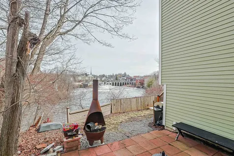 42 N Main Street Boscawen NH 03303