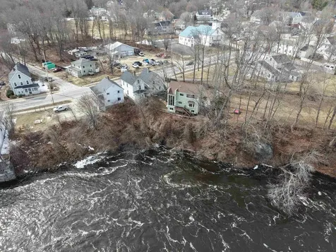 42 N Main Street Boscawen NH 03303