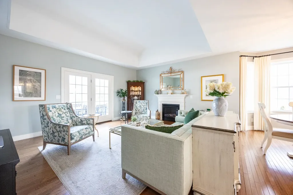 8 Grover Lane Kittery ME 03904