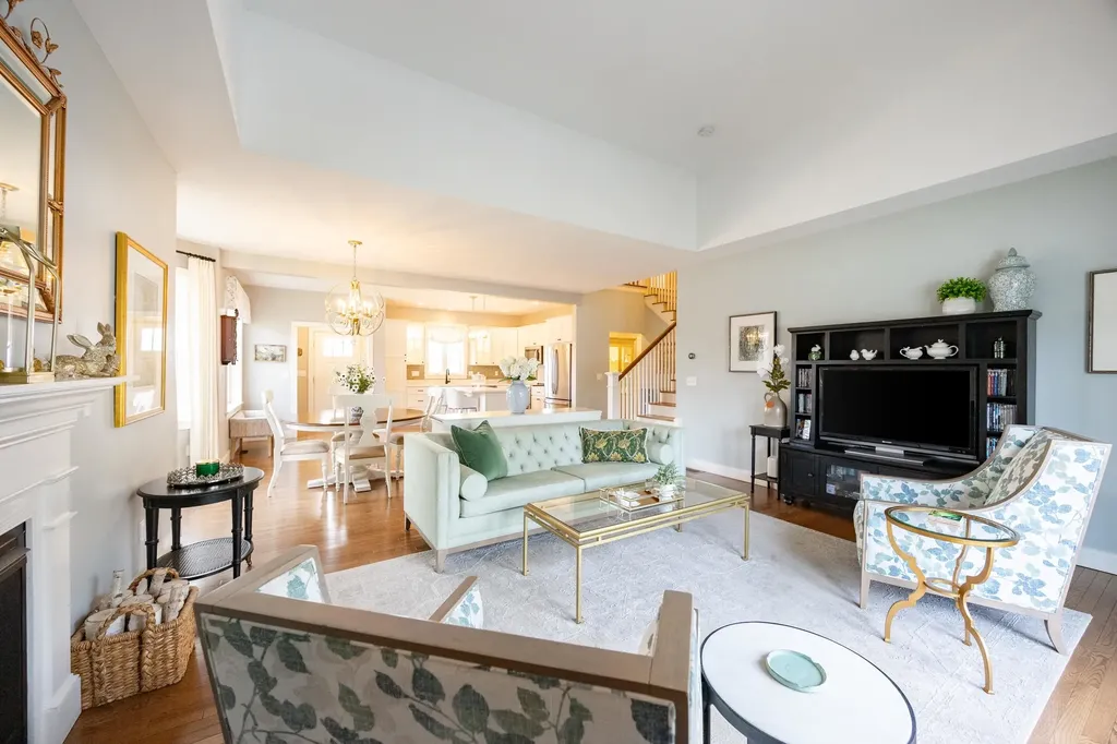 8 Grover Lane Kittery ME 03904