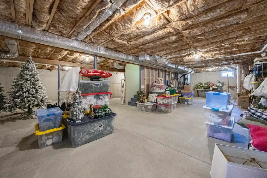 8 Grover Lane Kittery ME 03904