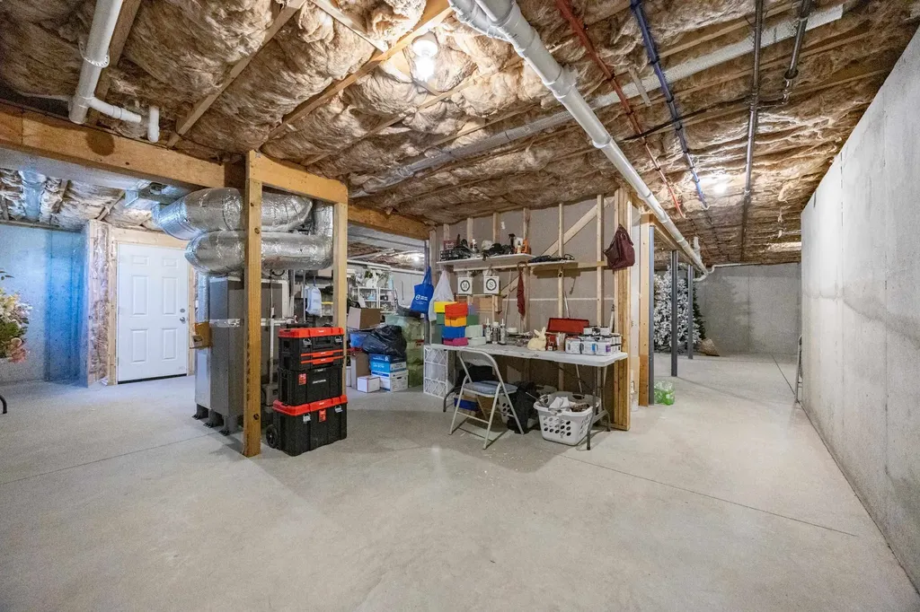 8 Grover Lane Kittery ME 03904