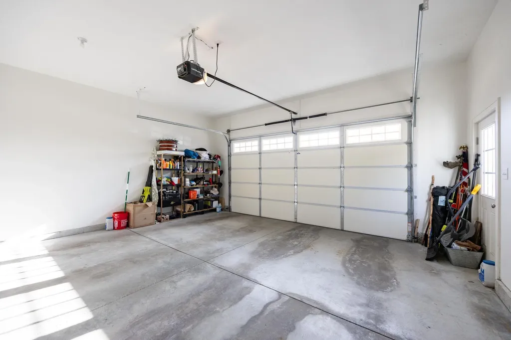 8 Grover Lane Kittery ME 03904