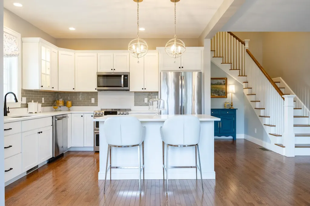 8 Grover Lane Kittery ME 03904