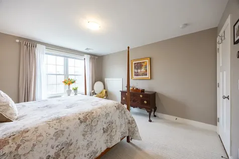 8 Grover Lane Kittery ME 03904
