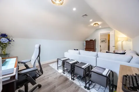 8 Grover Lane Kittery ME 03904