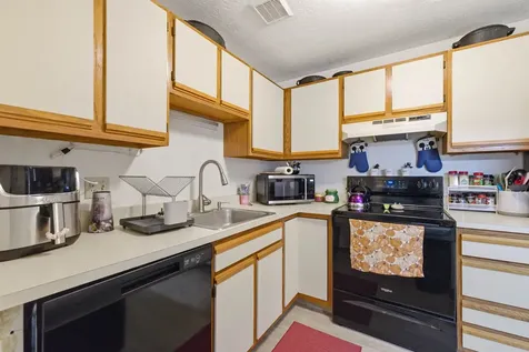 19 Saco Street Conway NH 03813