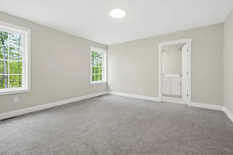 1 Blaisdell Court Raymond NH 03077