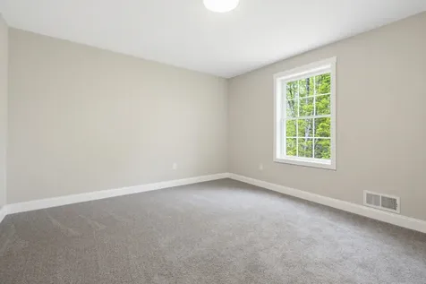 1 Blaisdell Court Raymond NH 03077