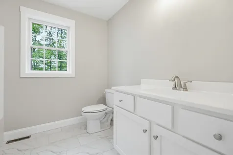 1 Blaisdell Court Raymond NH 03077
