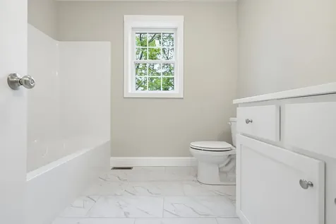 1 Blaisdell Court Raymond NH 03077